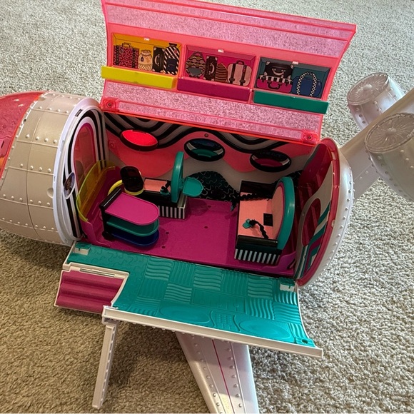 2021 OMG LOL BBAir aircraft toy - Picture 8 of 8